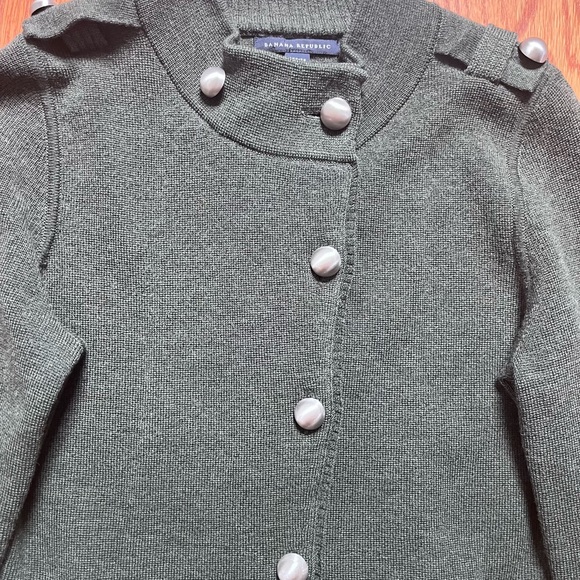 Banana Republic Olive Green Cardigan Womens Petite Small - Picture 3 of 8